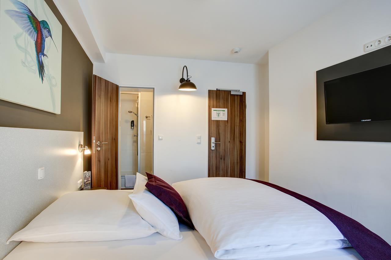 Hotel West Hamburg-Harburg Buitenkant foto