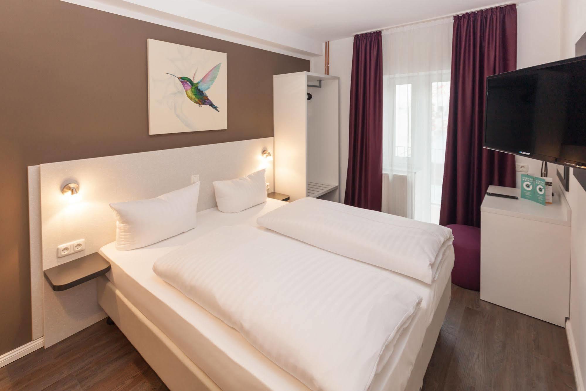 Hotel West Hamburg-Harburg Buitenkant foto