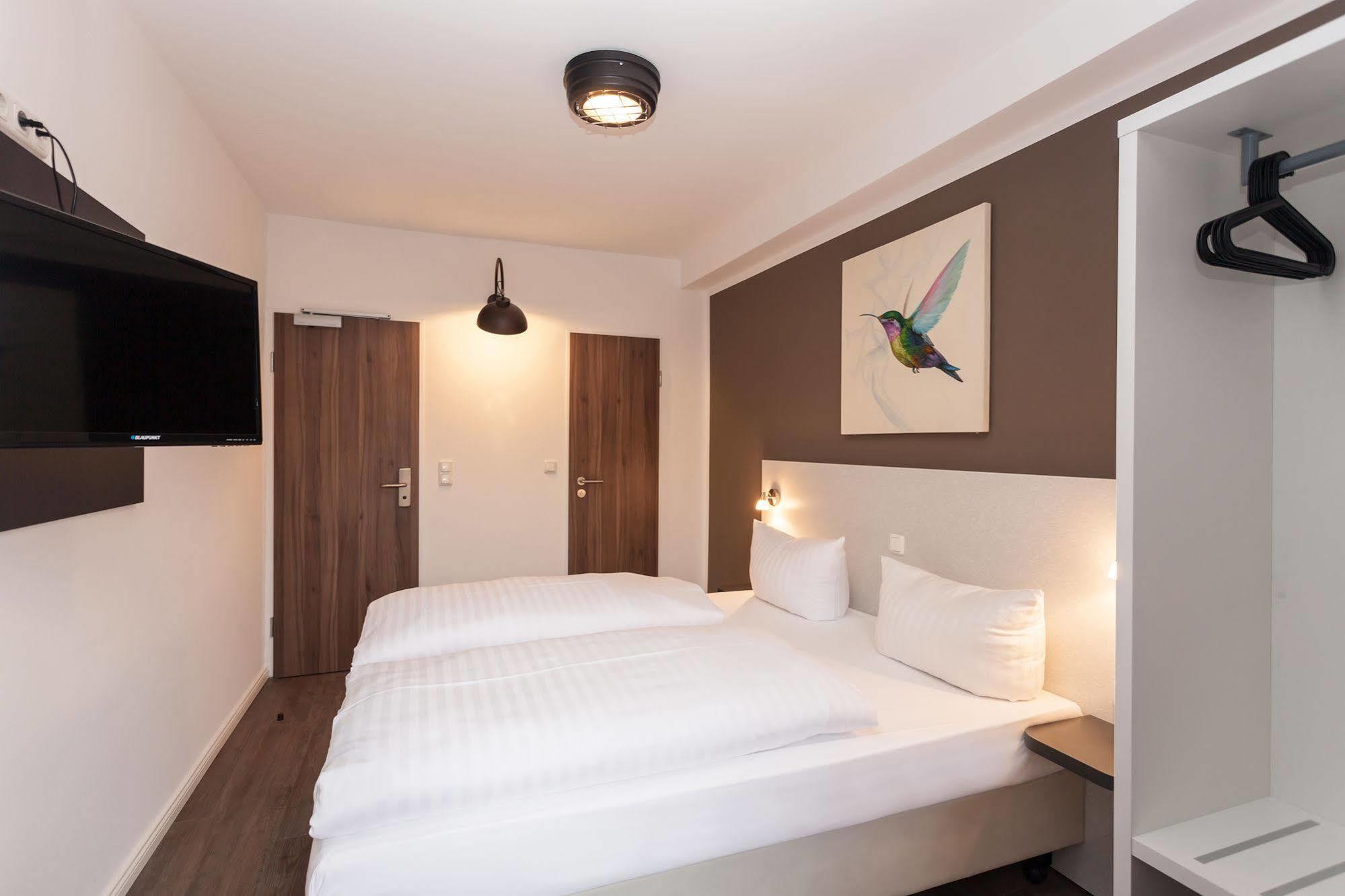 Hotel West Hamburg-Harburg Buitenkant foto